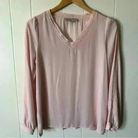 LOFT V-neck Lace Trim Polyester Top Blouse Size S - Picture 1 of 9